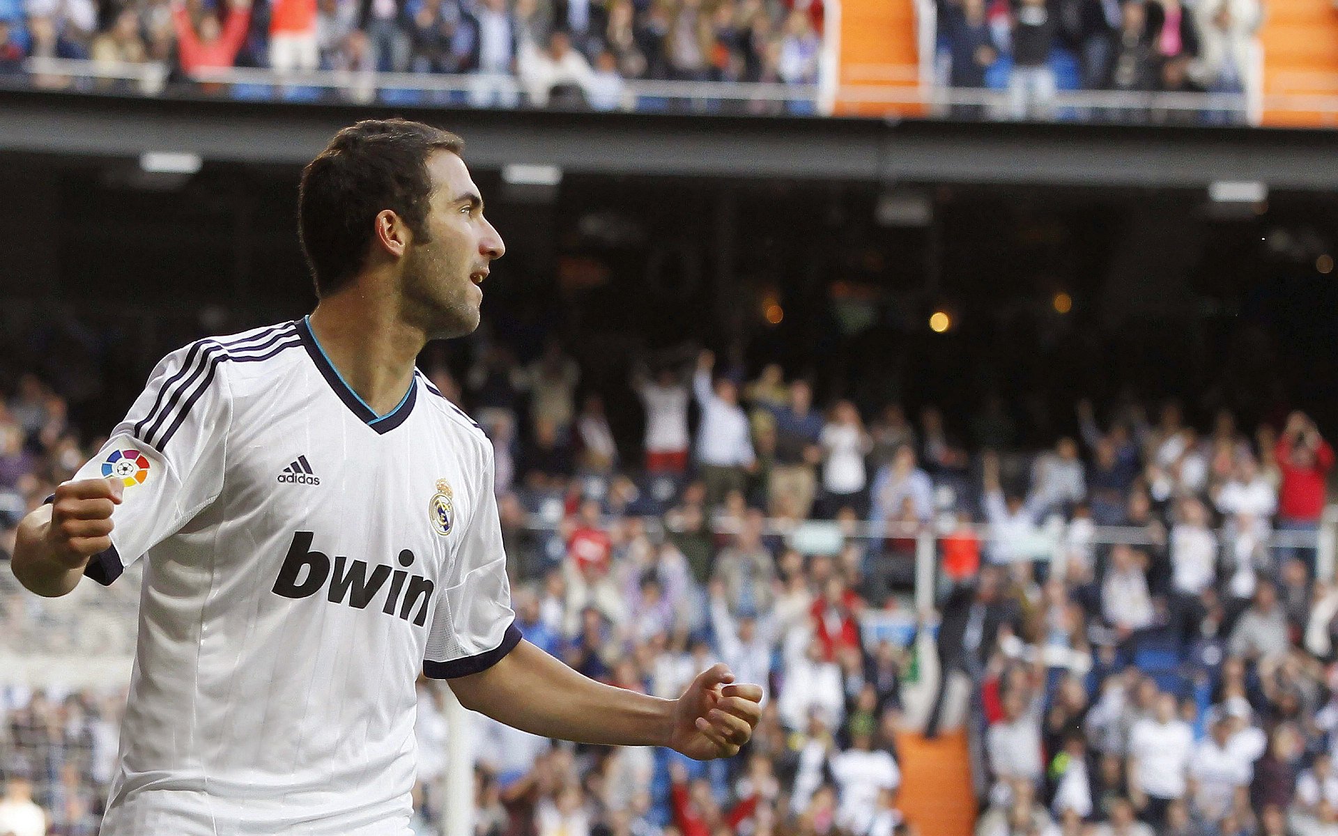 战术分析：五大联赛球队的创新策略，五大联赛球队之间的嫡系关系